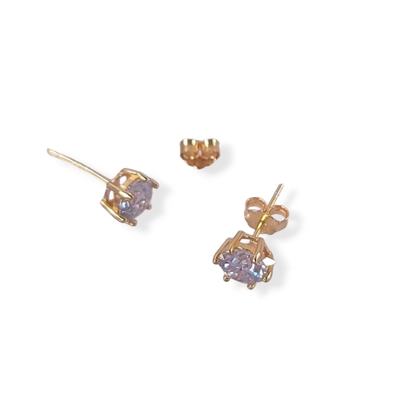 New! Certified 1ct  t.w. Moissanite stud Earrings - Picture 1 of 5